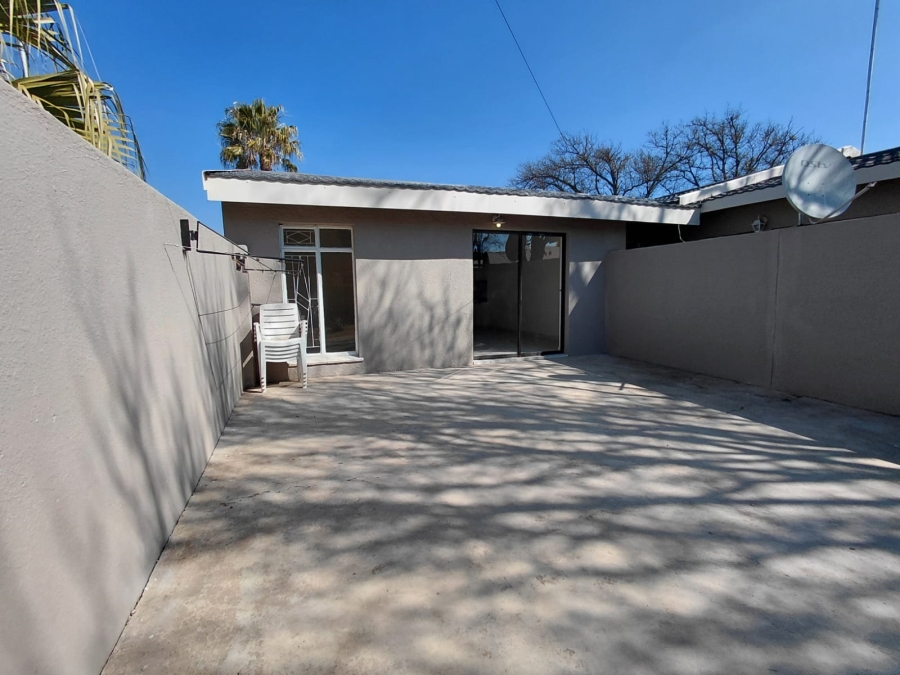 2 Bedroom Property for Sale in Wilkoppies North West